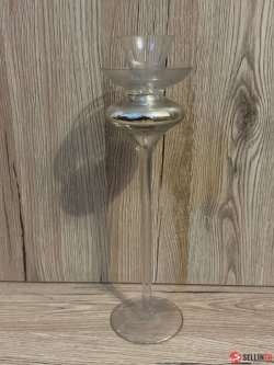 Selling glass candle holder very nice used