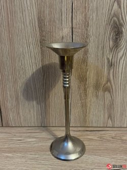 Candlestick metal in silver-colored