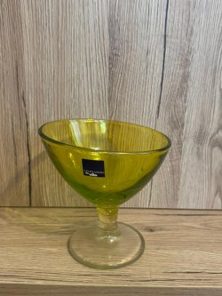 Decorative glass from Leonardo in yellow